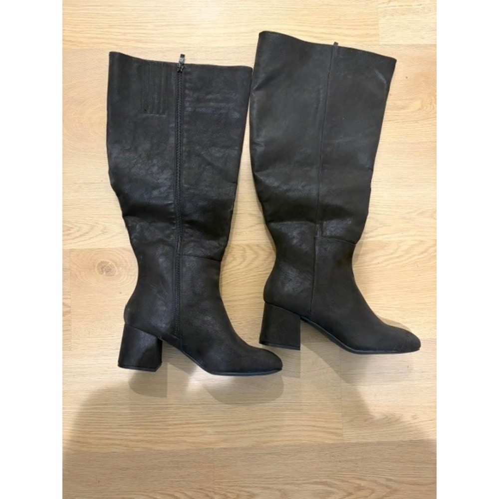 Womens Black Faux Leather Knee High Block Heel Boots Size 9.5W